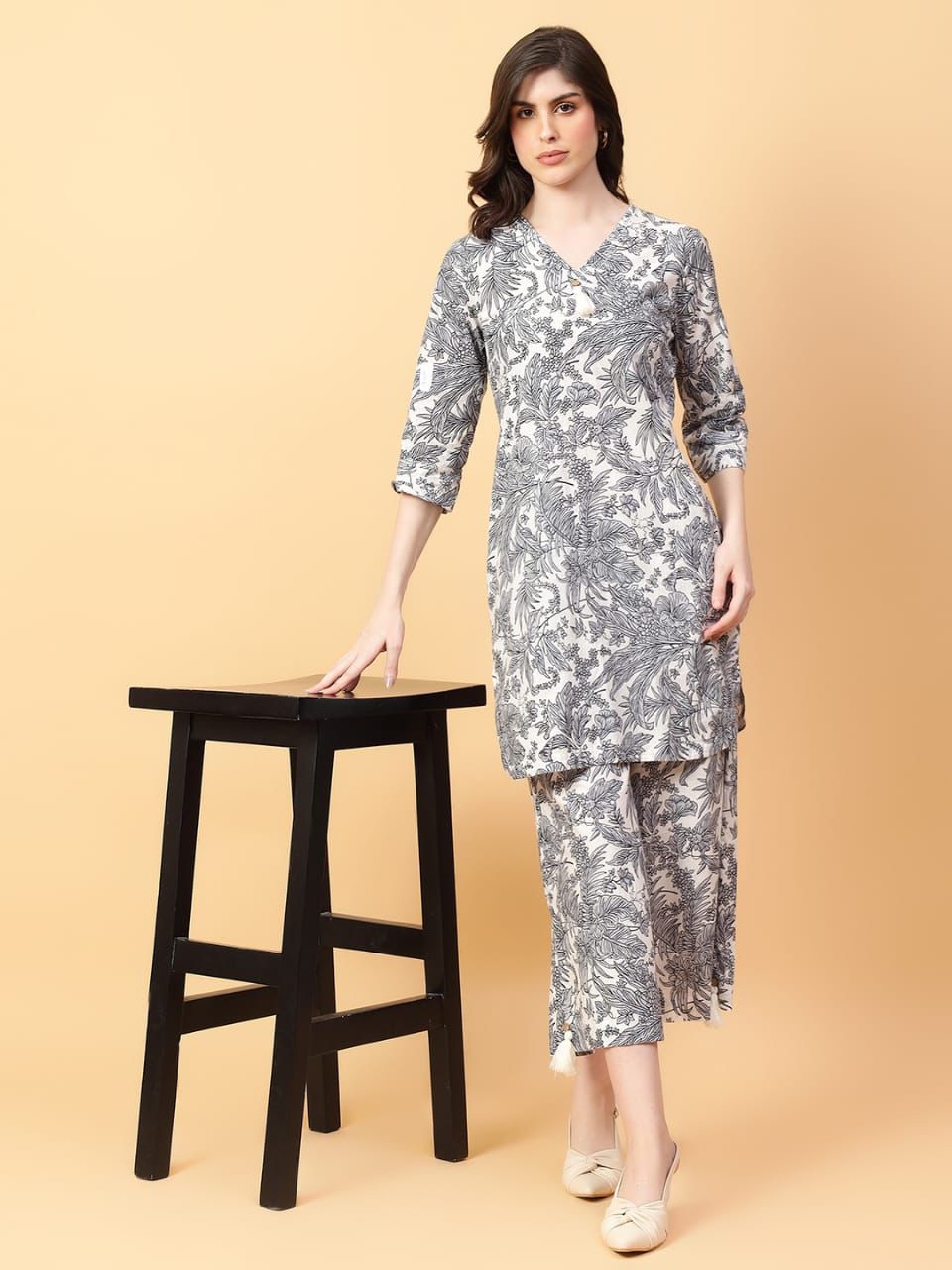 Stylish Printed Kurta Set with Relaxed Fit Pants