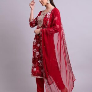Elegant Embellished Kurta Set with Sheer Dupatta