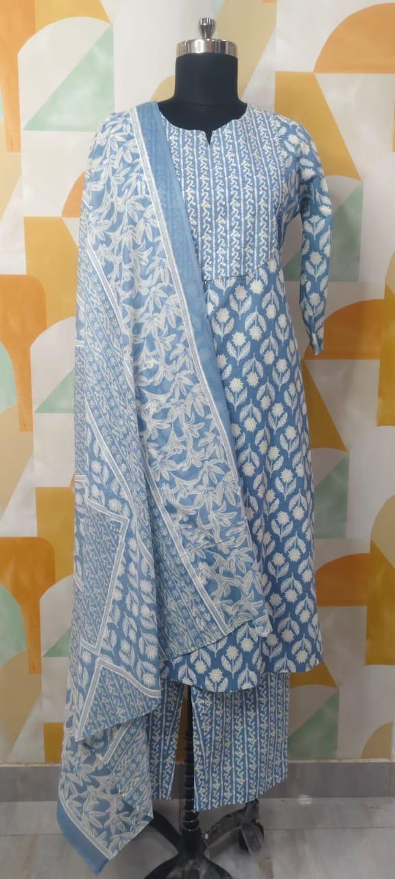 Elegant Heritage Print Kurta Set with Dupatta